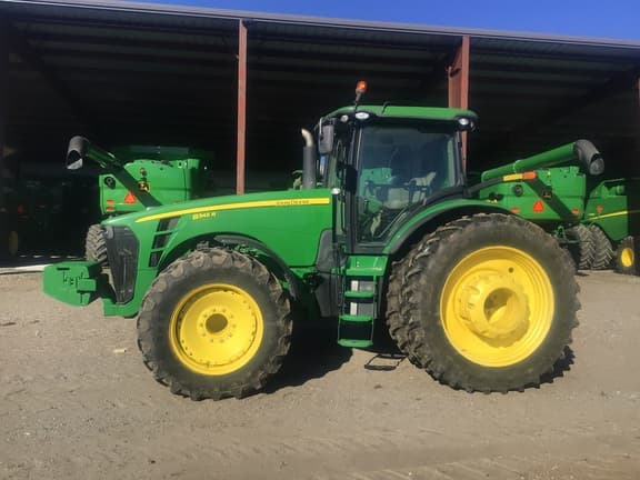 Image of John Deere 8345R equipment image 1