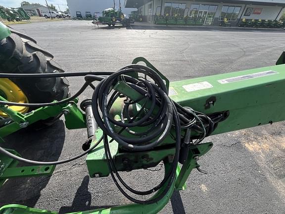 Image of John Deere 835 equipment image 4