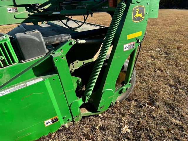 Image of John Deere 835 equipment image 4