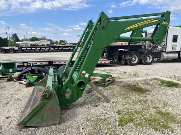 2010 John Deere 843 Equipment Image0