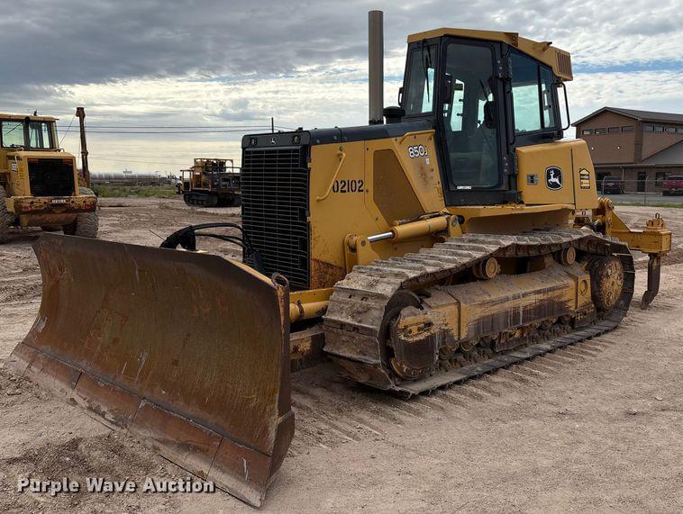 Image of John Deere 850J Primary image