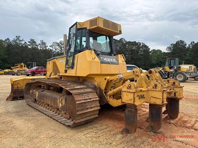 Image of John Deere 850J equipment image 2