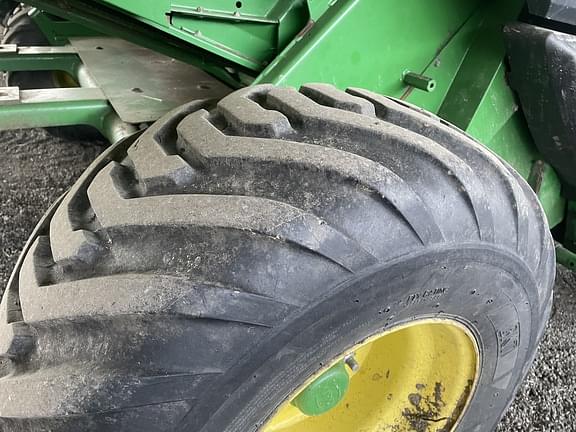 Image of John Deere 854 equipment image 3