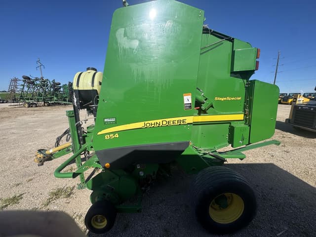 Image of John Deere 854 Silage Special equipment image 1