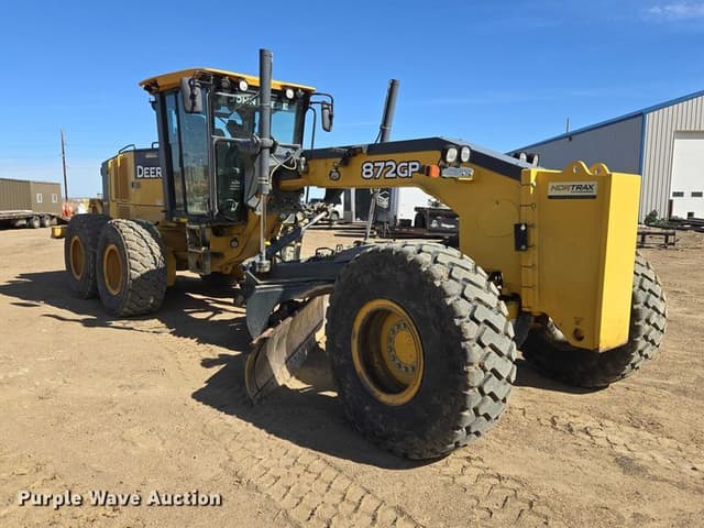 Image of John Deere 872GP equipment image 2