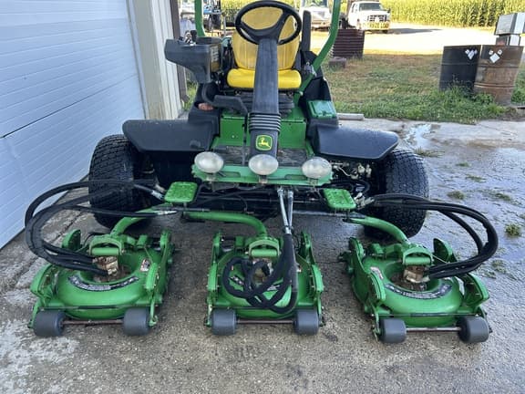 Image of John Deere 8800 equipment image 2