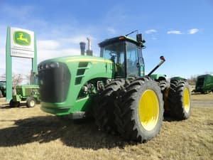 2010 John Deere 9230 Image