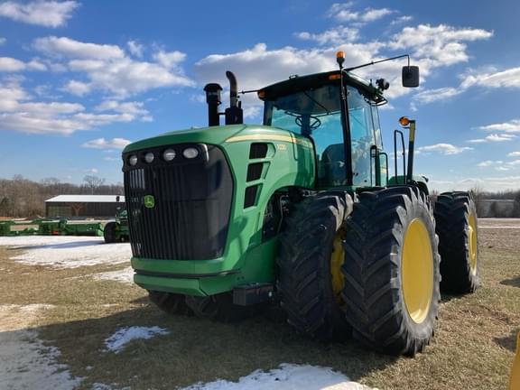 Image of John Deere 9230 equipment image 1