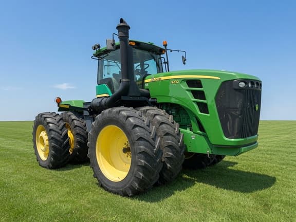 Image of John Deere 9230 equipment image 1