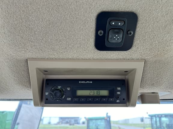 Image of John Deere 9230 equipment image 4