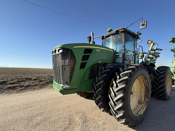 Image of John Deere 9230 equipment image 2