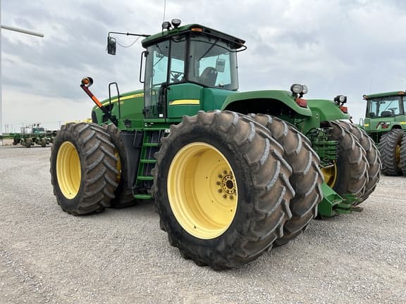 Image of John Deere 9230 equipment image 2