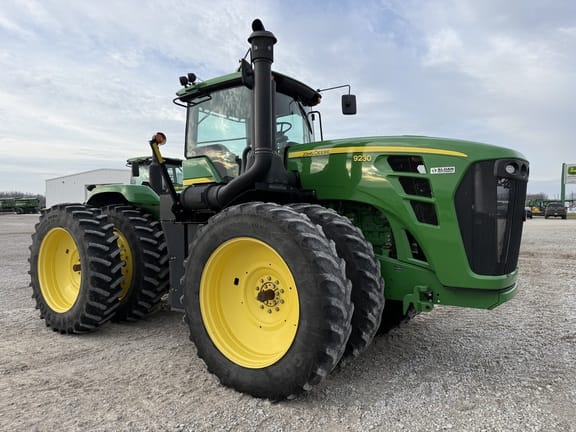 2010 John Deere 9230 Equipment Image0