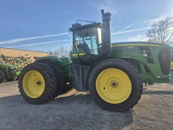 Image of John Deere 9230 equipment image 2