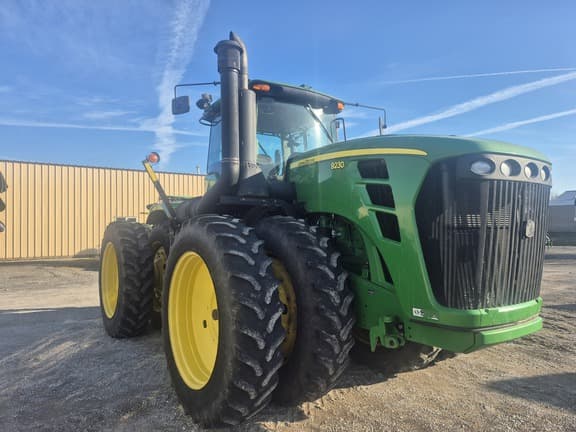 Image of John Deere 9230 equipment image 1