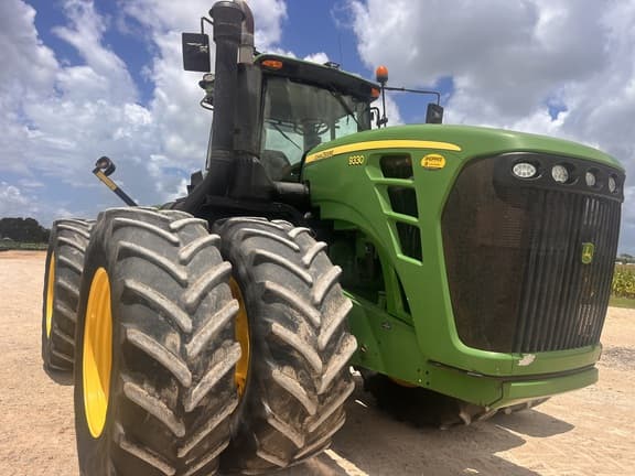 Image of John Deere 9330 equipment image 2