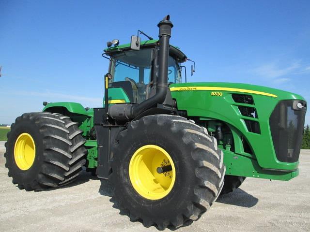 Image of John Deere 9330 equipment image 1