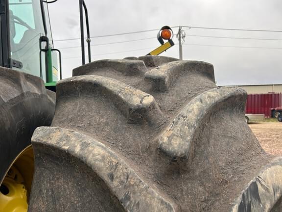 Image of John Deere 9330 equipment image 3