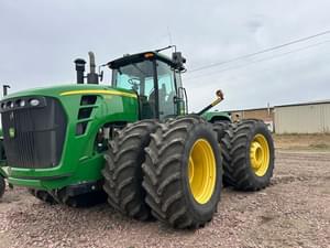 2010 John Deere 9330 Image