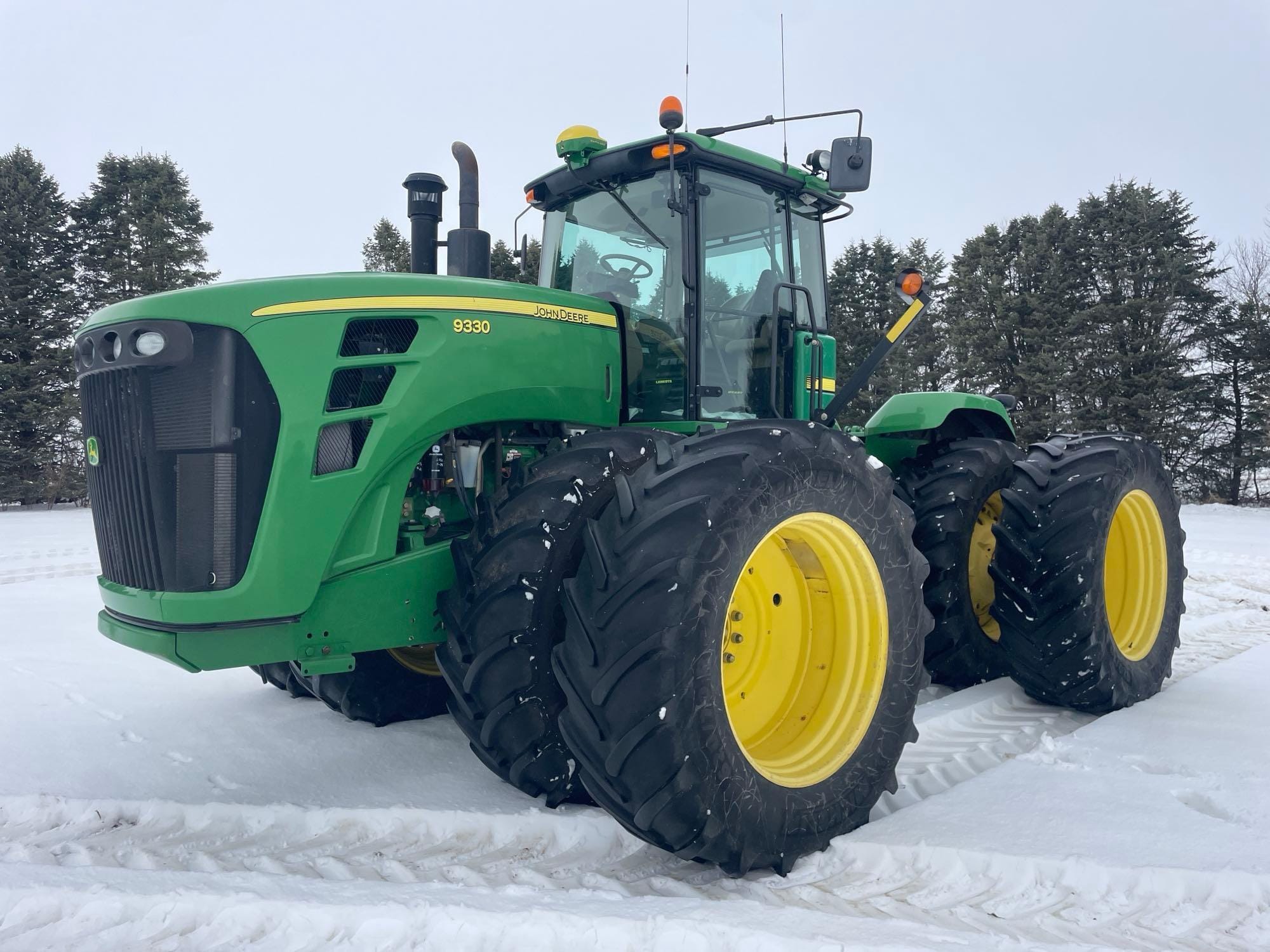 2010 John Deere 9330 Equipment Image0