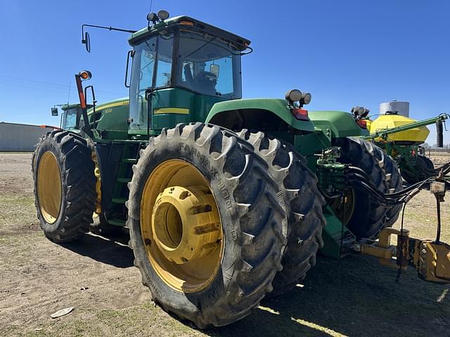 Image of John Deere 9330 equipment image 3