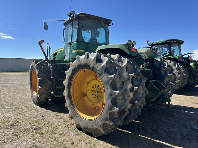 Image of John Deere 9330 equipment image 3