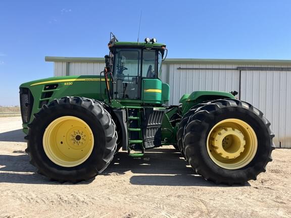 Image of John Deere 9330 Primary image