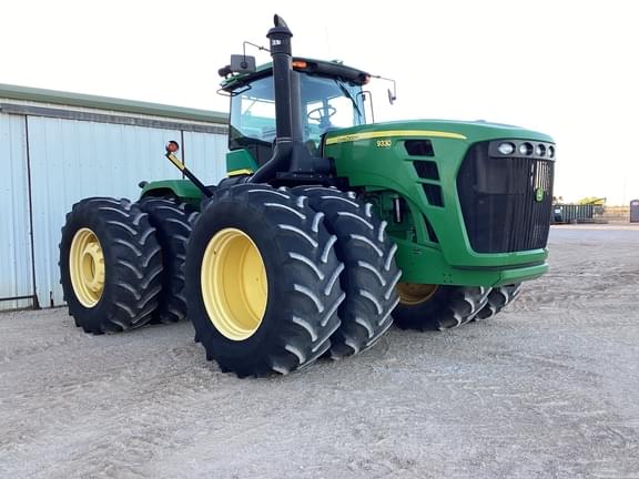 Image of John Deere 9330 equipment image 4