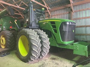 2010 John Deere 9330 Image