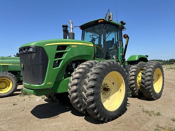 Image of John Deere 9330 equipment image 3