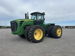 2010 John Deere 9330 Image