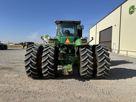 Image of John Deere 9330 equipment image 3