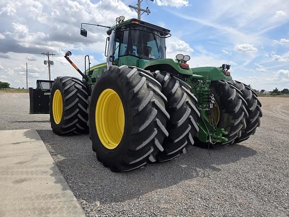 Image of John Deere 9330 equipment image 3