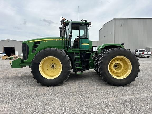Image of John Deere 9430 equipment image 2