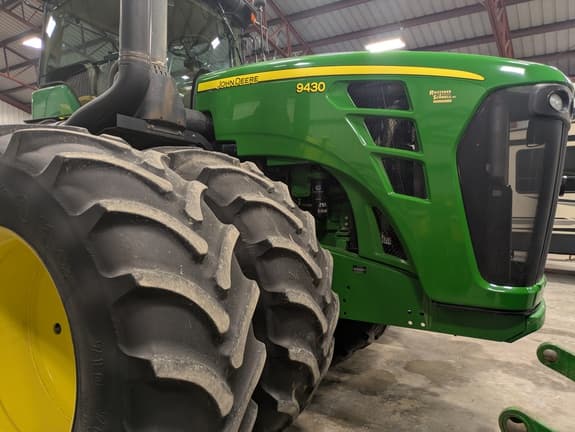 Image of John Deere 9430 equipment image 1