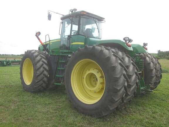 Image of John Deere 9430 equipment image 1