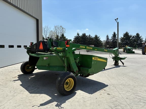 Image of John Deere 946 equipment image 2