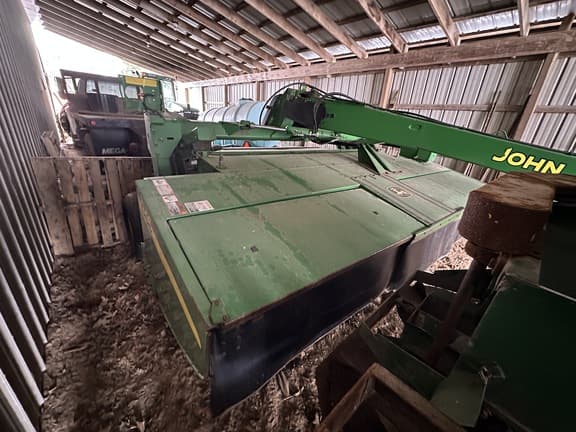 Image of John Deere 946 equipment image 4