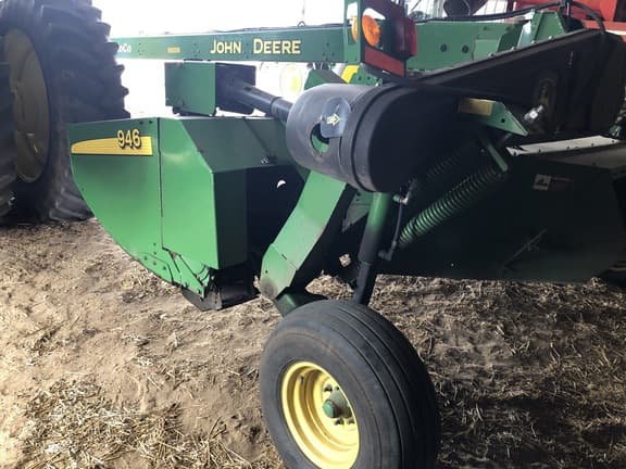 Image of John Deere 946 equipment image 1
