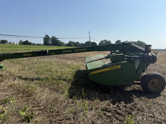 2010 John Deere 946 Equipment Image0
