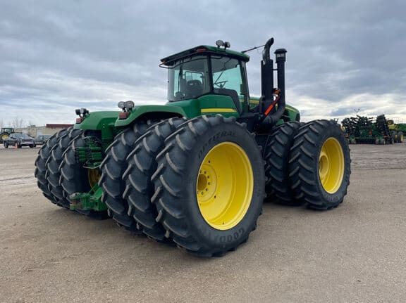 Image of John Deere 9530 equipment image 4