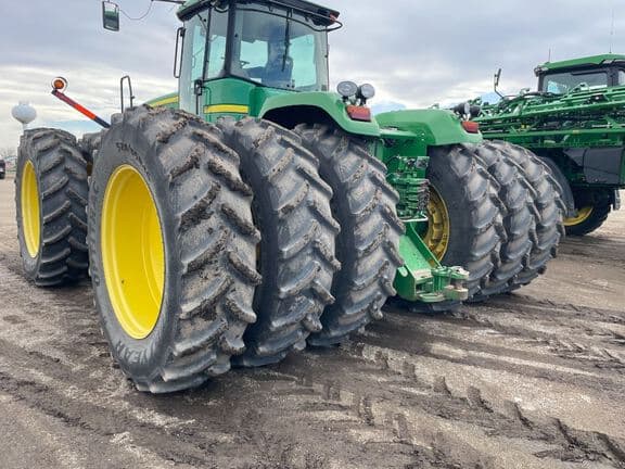 Image of John Deere 9530 Image 1