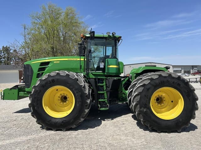 Image of John Deere 9530 equipment image 2