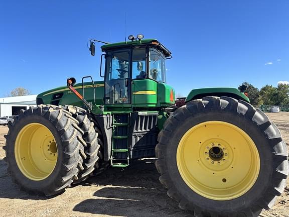 Image of John Deere 9530 equipment image 3