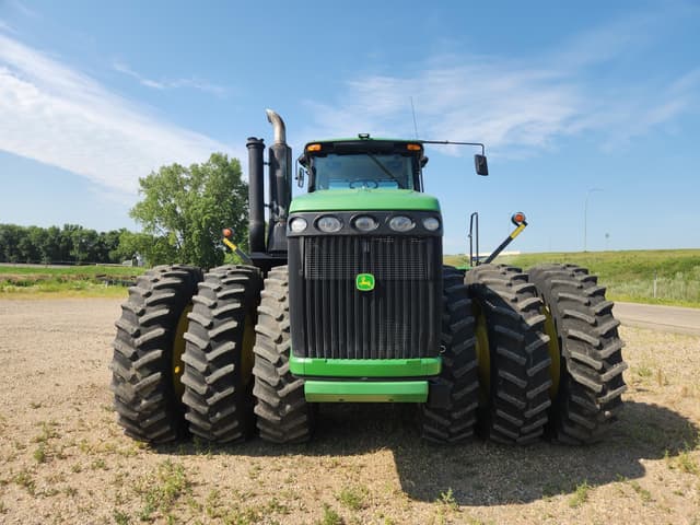 Image of John Deere 9530 equipment image 3