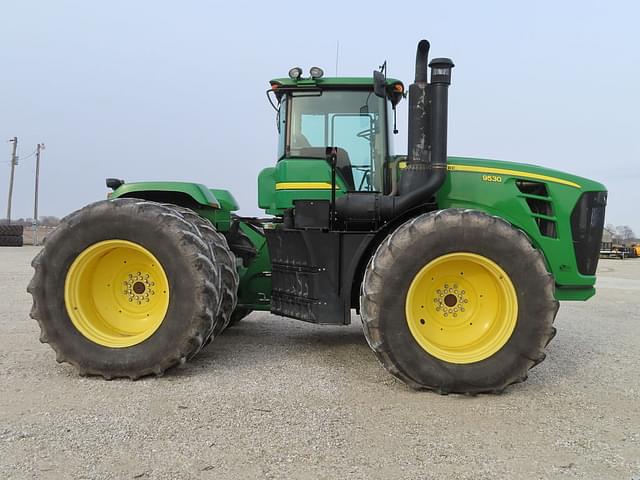 Image of John Deere 9530 equipment image 2