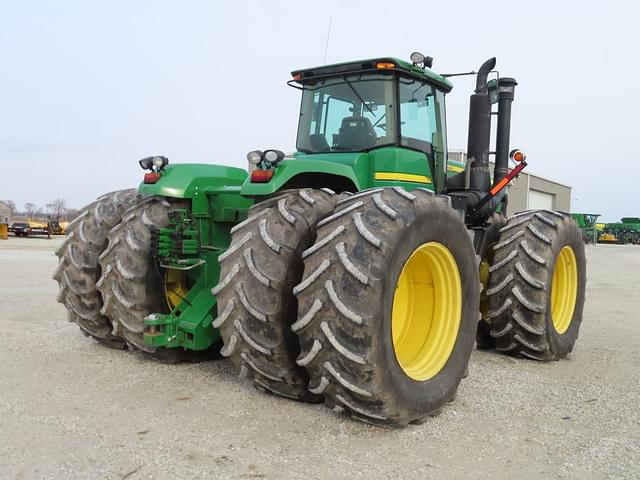 Image of John Deere 9530 equipment image 4