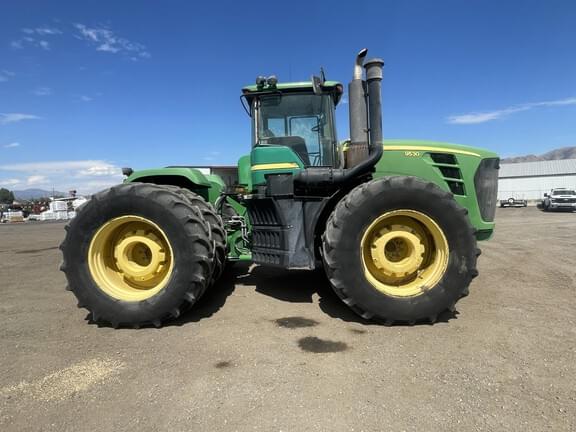 Image of John Deere 9530 equipment image 3