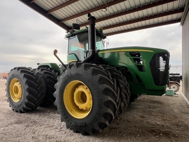 Image of John Deere 9530 equipment image 1