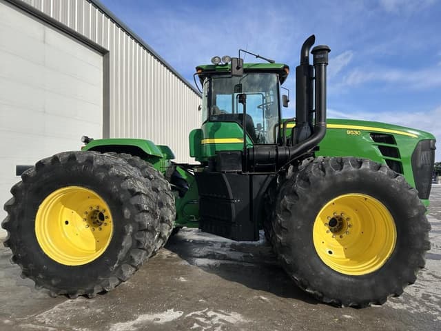 Image of John Deere 9530 equipment image 3
